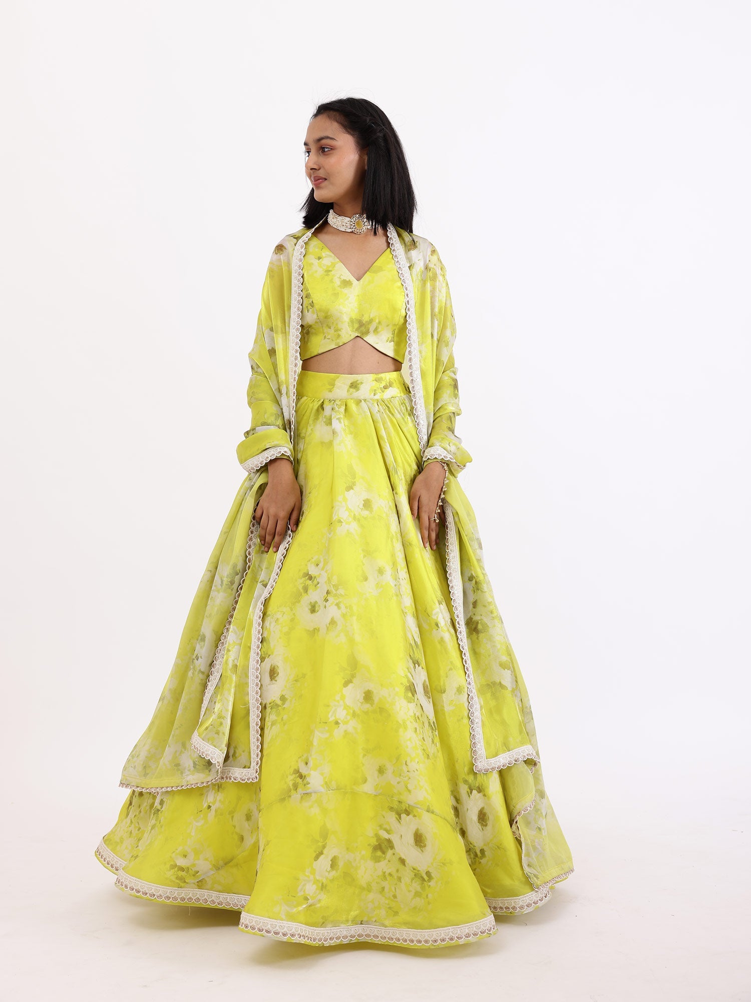 Green Lehenga set with dupatta- janyascloset.com