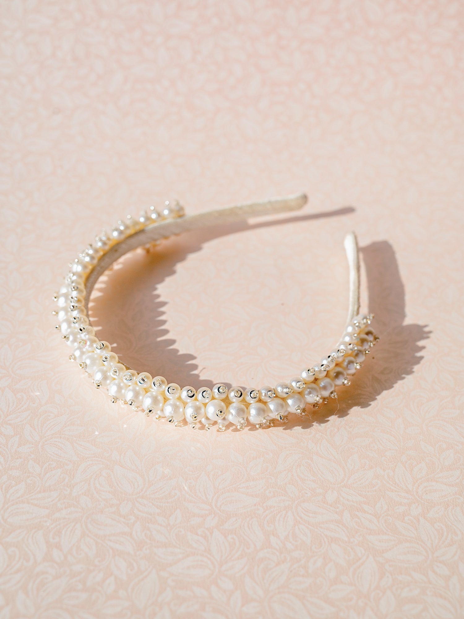 Janyas Closet Off-White Perl Beaded Hair Band