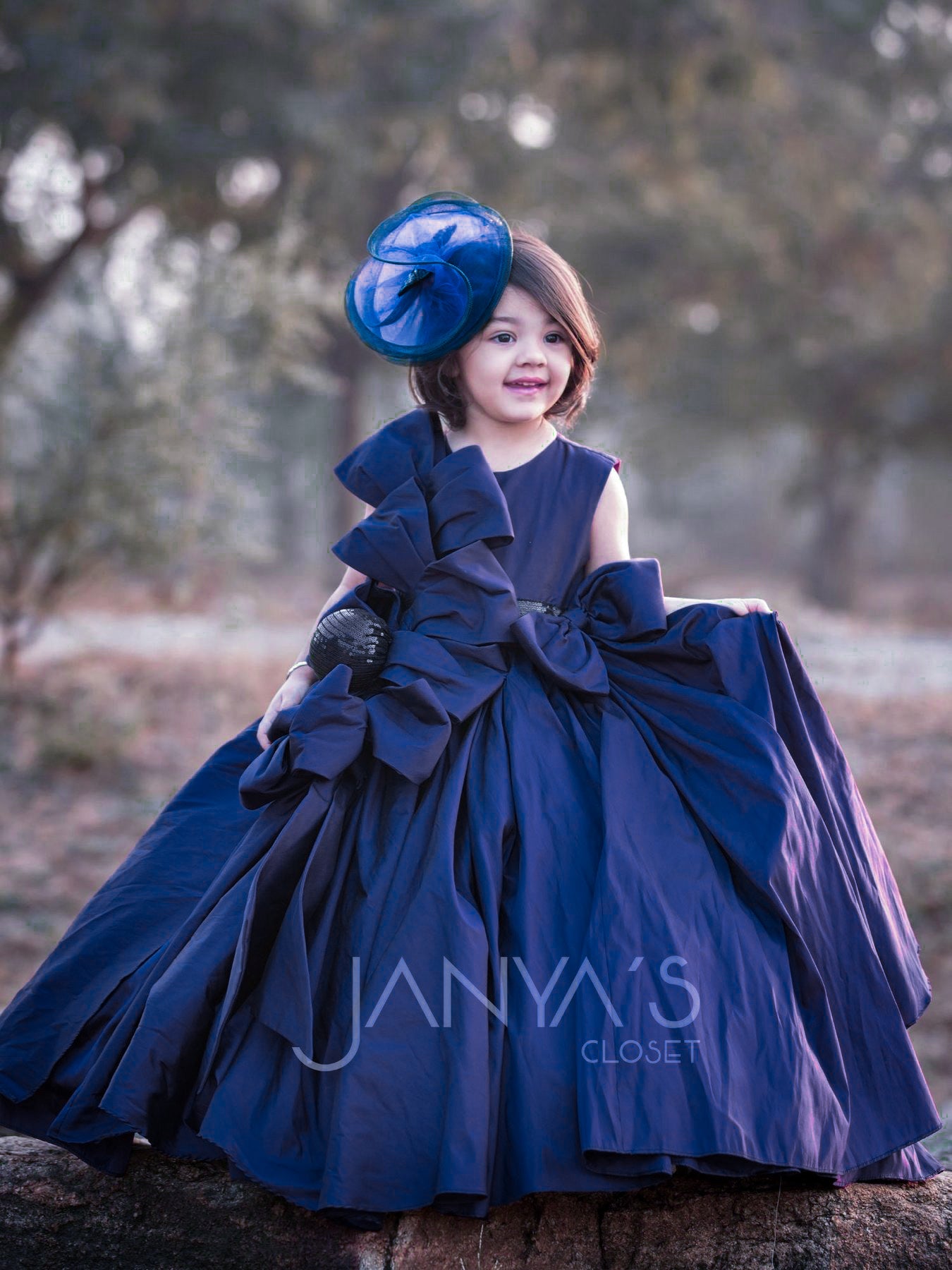 Blue Structured Bow Taffeta Gown With Hair Accessory