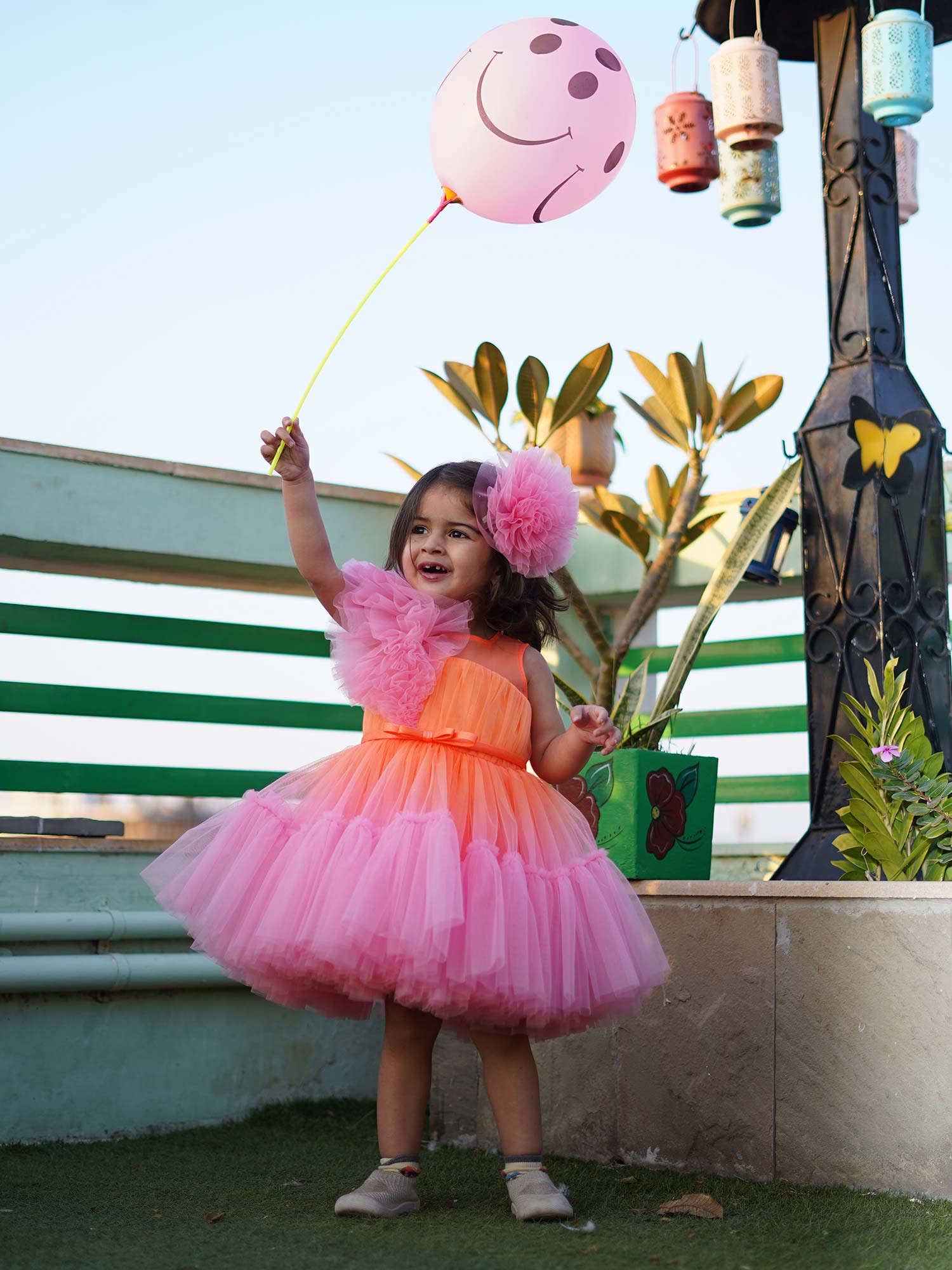 Sundrenched Shaded Dress With Hair Pin